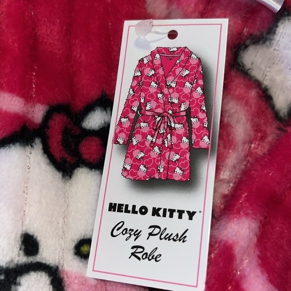 NWT-Sanrio hello Kitty-L-pink-all over print, pockets, belted tie, robe. - Picture 4 of 11